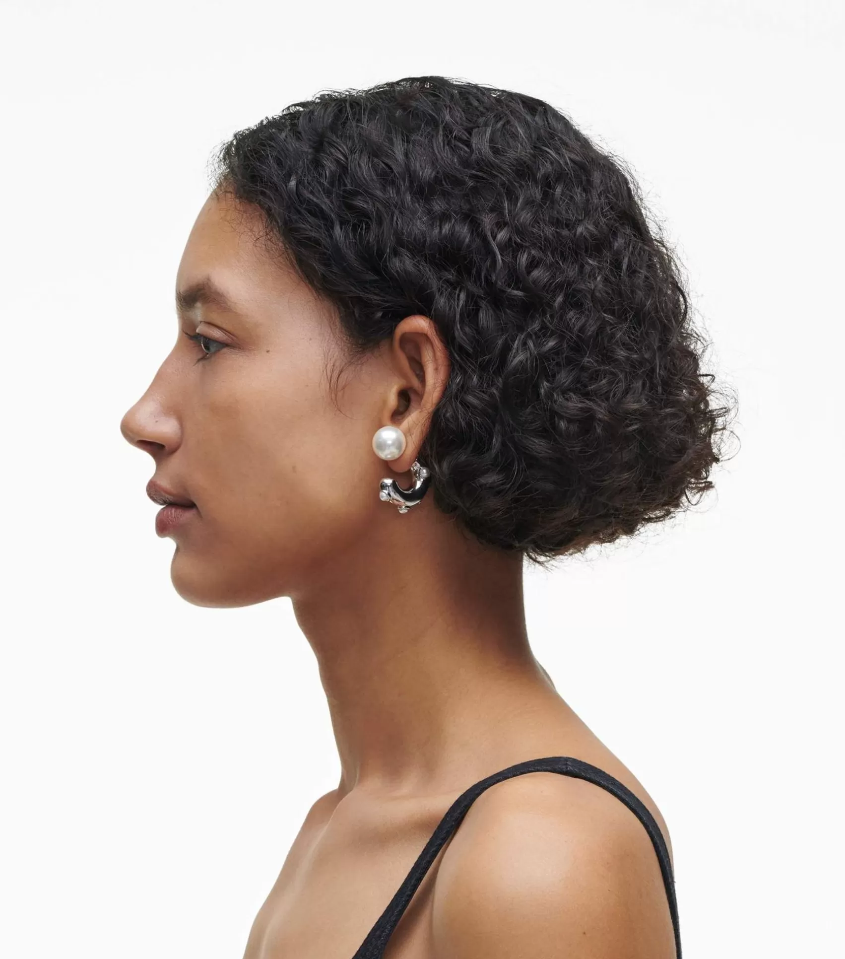 Marc Jacobs The Pearl Dot Hoops